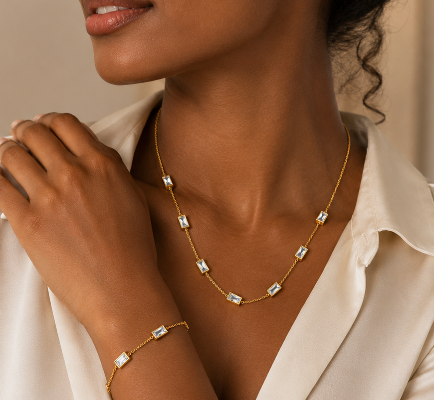 Amoura Luxe Celeste Clover Set