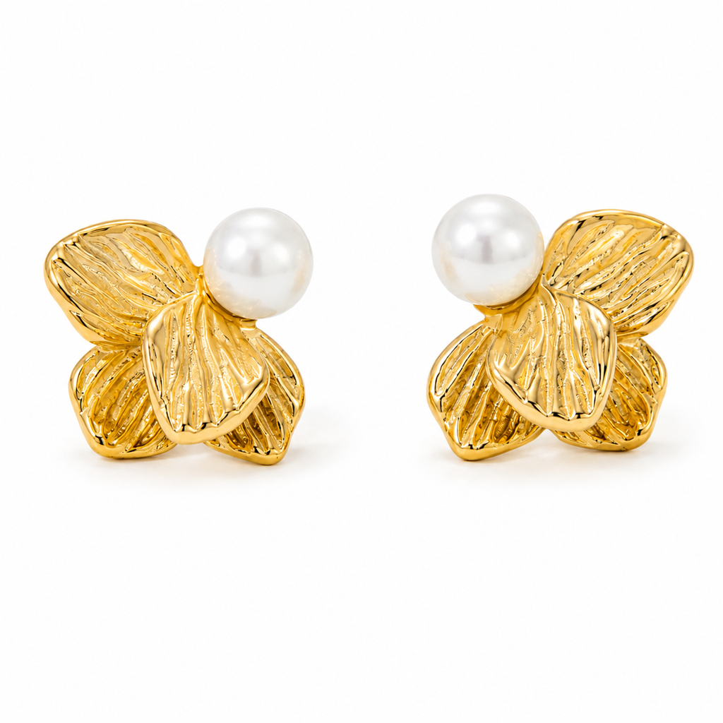Lyséa Pearl Bloom Stud Earrings